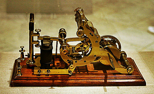 Telégrafo eléctrico - Samuel F. B. Morse