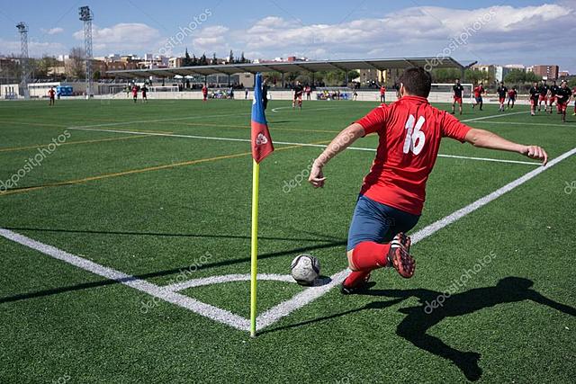 Se introducen los lanzamientos de tiro de esquina