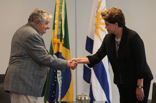 Mujica con Rousseff