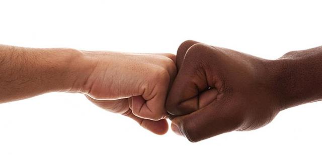 Entra em vigor a Convenção Internacional sobre a Eliminação de Todas as Formas de Discriminação Racial