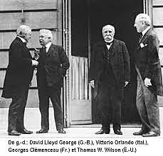 Signature du traité de Versailles avec l'Allemagne