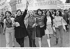 Importantes manifestations des étiduants et des ouvriers