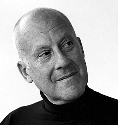 Nace Sir Norman Robert Foster en Manchester