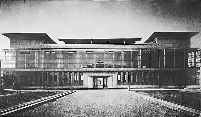 Fábrica y oficinas Werkbund - Walter Gropius