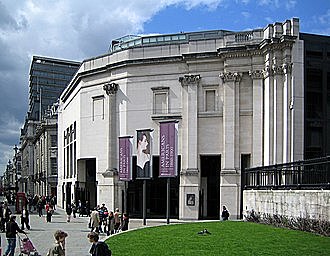 Sainsbury Wing (extensión) de la National Gallery - Robert Venturi