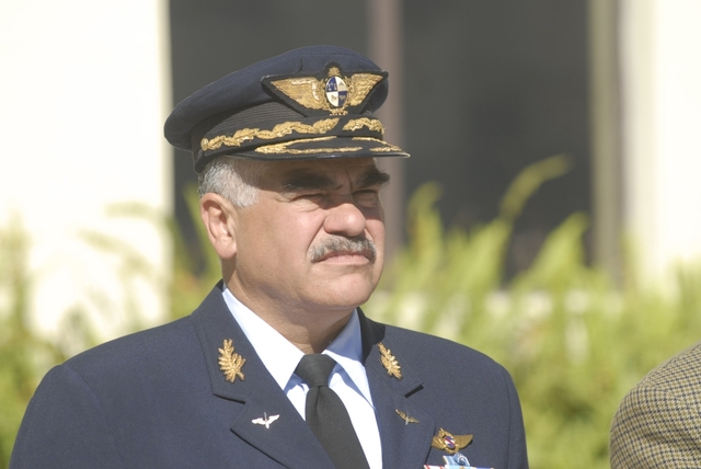 Bonilla entrega bandera del MLN-Tupamaros