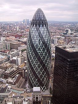 30 St. Mary Street Axe (Swiss Re Tower) - Sir Norman Foster
