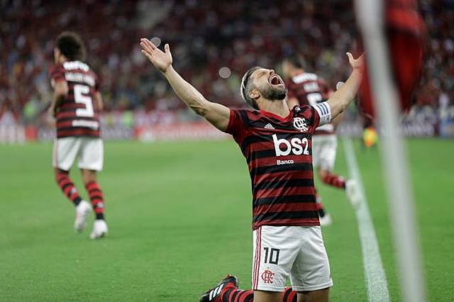 Flamengo desencanta em goleada sobre o San José no Maracanã