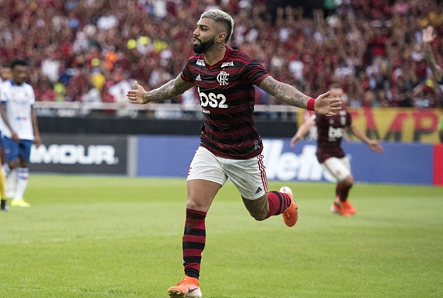 Sem Abel, Flamengo vence Fortaleza com brilho de quarteto e golaço de Gabigol