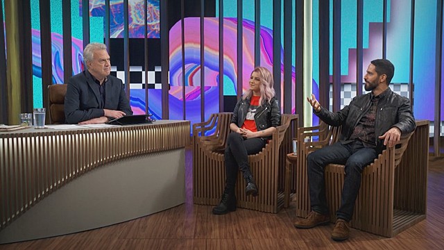 Pedro Bial discute o fenômeno do K-pop e recebe a banda coreana Busters