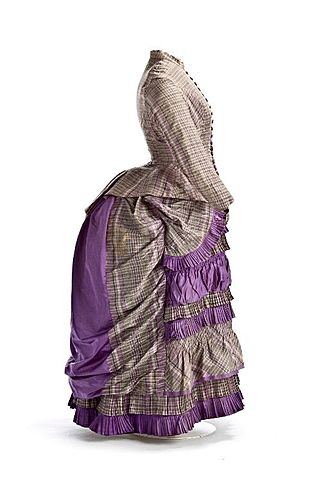 Silueta femenina - "Polisón"