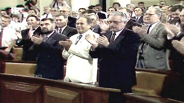 Hrvatska postaje samostalna država