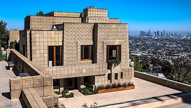 Ennis House