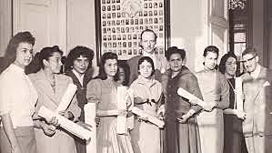 CONSOLIDACIÓN DEL PODER FEMENINO DE LA ÉPOCA"