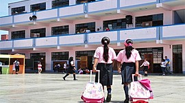 Timeline: Clínica I Ambientes Escolares y Diversidad9-15 de Junio búsqueda del Centro