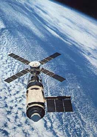 Skylab - 1st Space Station Launched