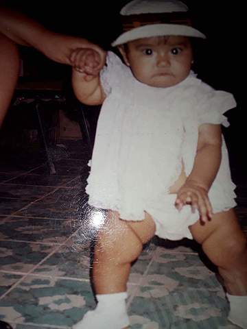 Comenzaba a caminar con ayuda de mis familiares en especial de mis padres