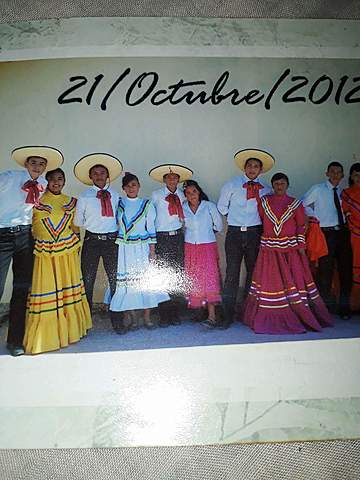 Pertenecía a un club de danza en la secundaria y participamos en un evento