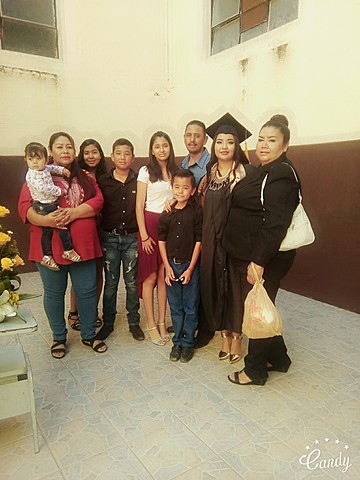 Me graduó de la preparatoria