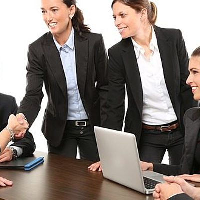 Timeline: Historia de las Relaciones Públicas