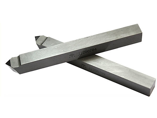 Самозатачивающийся резец