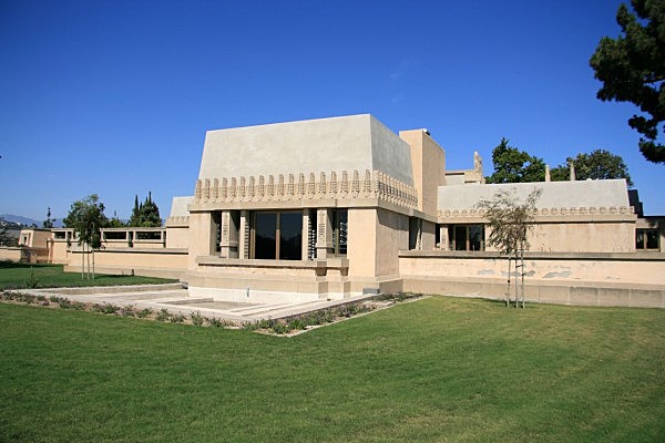 Hollyhock House
