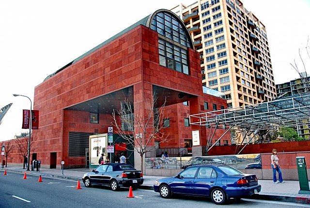 Museo de Arte Contemporáneo, LA