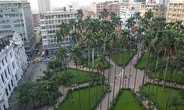 Iluminación Plaza de Caicedo