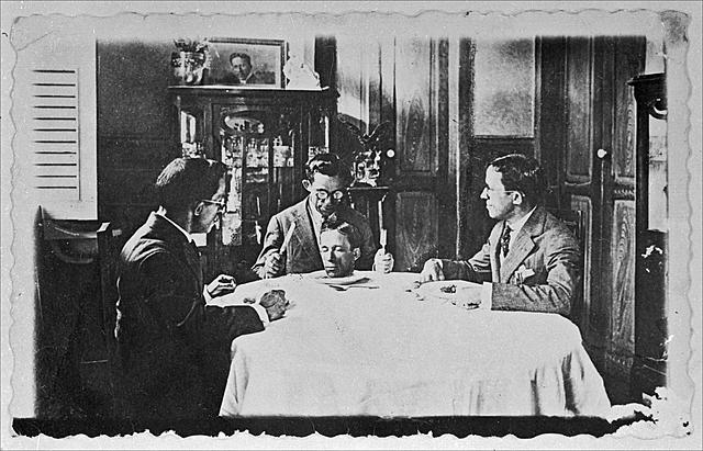 Em 1909 lançou importantes expedições científicas no interior do país, erradicando a febre amarela no Pará e realizando campanhas de saneamento da Amazônia.