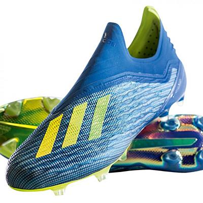 Timeline: Evolución de las botas de fútbol o chimpunes en la historia.