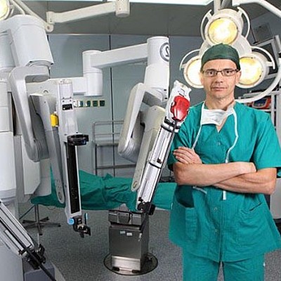 Timeline: Роботы в медицине