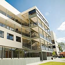 Isaac Newton entra na escola