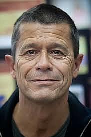 D'autres vies que la mienne d'Emmanuel Carrère