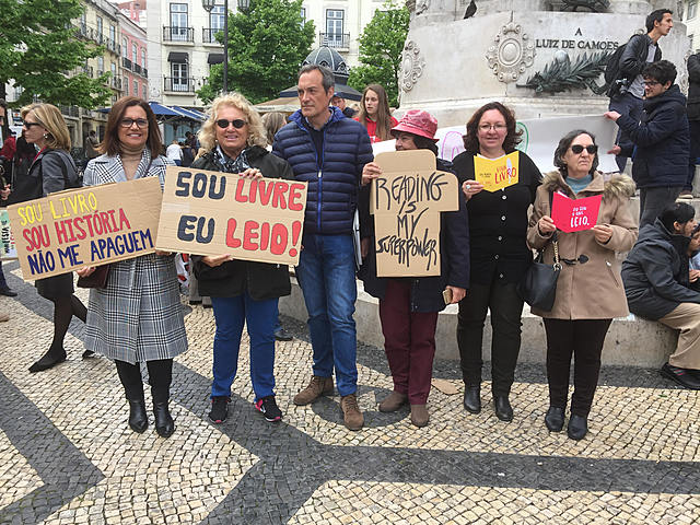 Dia mundial do livro ! Projeto PNL LER +FORTE DA CASA -Movimento 14-20