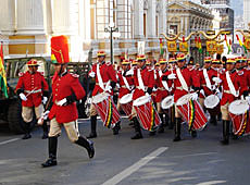 CADA 18 DE NOVIEMBRE SE RINDE HOMENAJE AL HIMNO NACIONAL DE BOLIVIA