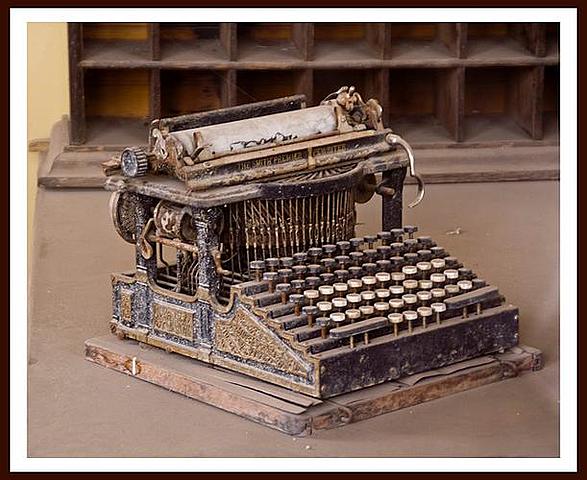 Typewriter- 1800s