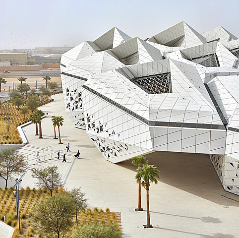 Centro de Estudios e Investigaciones del Petróleo Rey Abdullah - Zaha Hadid - Arabia Saudí