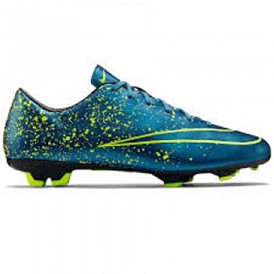 Timeline: EVOLUCIÓN DE ZAPATOS DE FÚTBOL