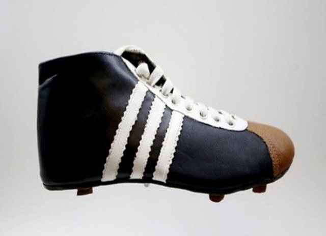 SEGUNDO MODELO DE ZAPATILLA