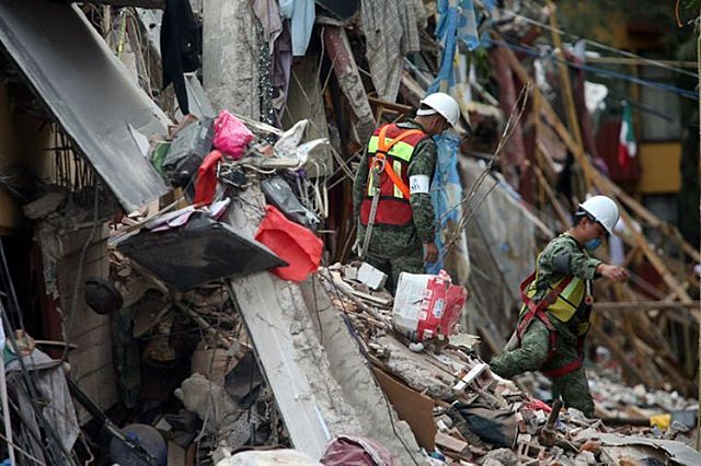 Suman 292 decesos tras el sismo de 7.1 grados en CDMX
