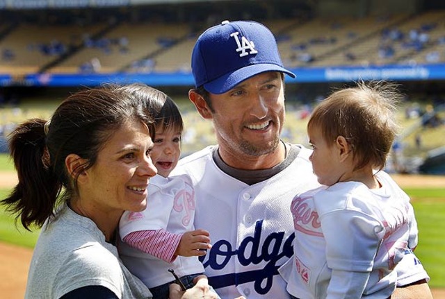 Mia Hamm marries Nomar Garciaparra