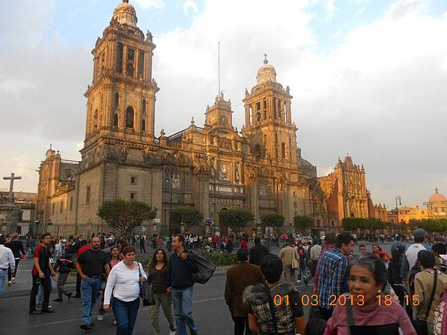 Conoci la CDMX asistí a la feria internacional de libro del palacio de minería