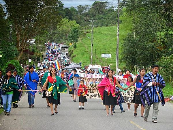 Sobre la población indígena en riesgo y en desplazamiento