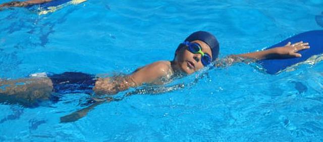 MY FIRST TIME IN A SWIMMING POOL