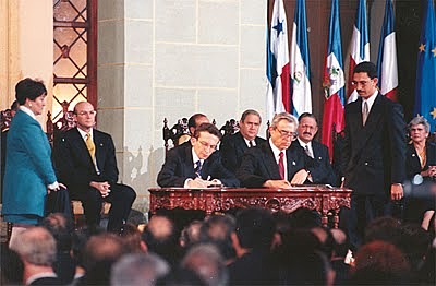 Apoyo a la Construcción del Proceso de Democratización y Establecimiento de la Paz en Guatemala (1996–2003)