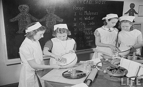 Y que tenia que hacer la AEL (Autoridades Educativas Locales)