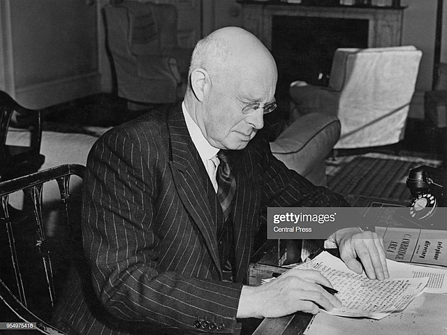 Siw Will Spens y su comite consultivo