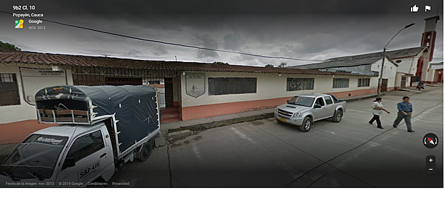 Entrada a la Primaria