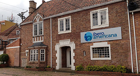 Entró a la corporación universitaria iberoamericana