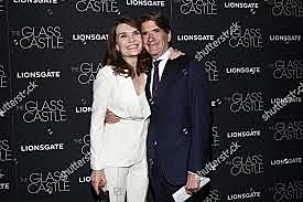 Jeannette gets divorced to her first marriage